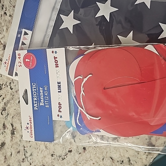 PATRIOTIC PARTY SUPPLY'S ALL BRAND NEW - Picture 4 of 4